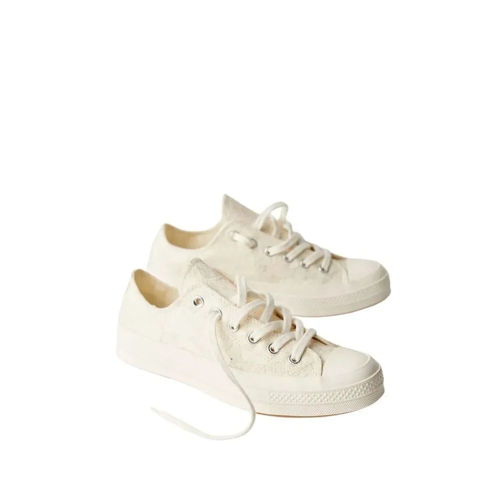 Converse | Chuck 70 Low Top Lace Sneakers